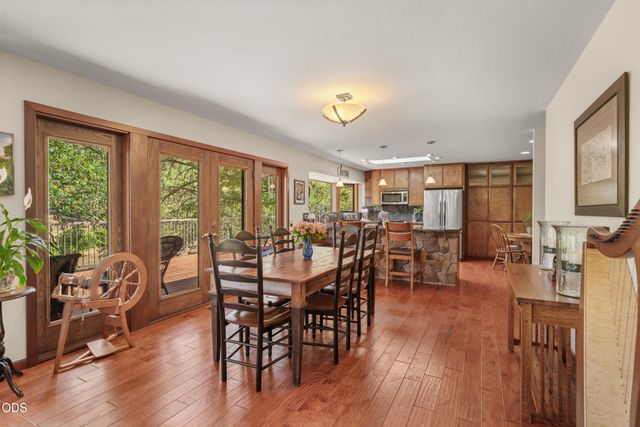 11178 E Evans Creek Road, Rogue River, OR 97537