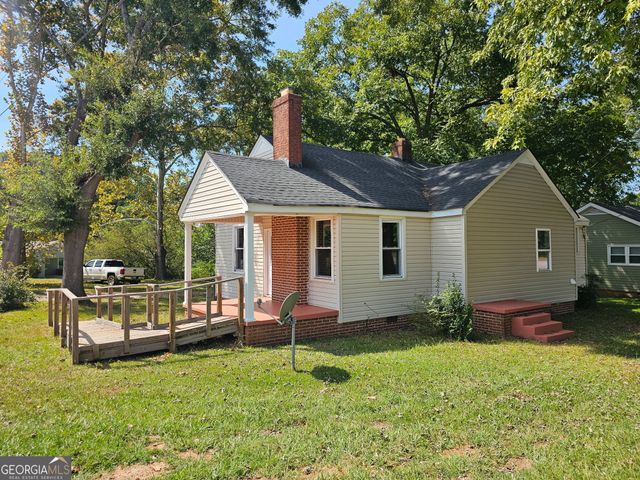 846 Benson Street, Hartwell, GA 30643