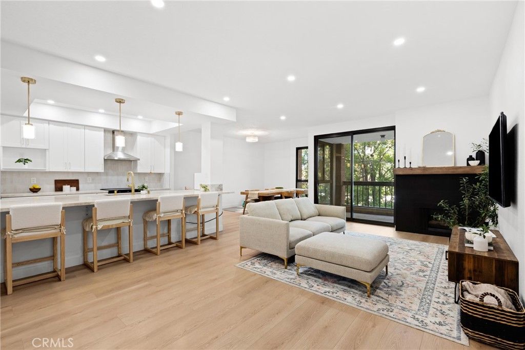 4477 Wilshire Boulevard 202, Los Angeles, CA 90010