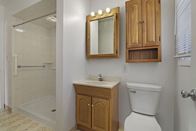 3900 11th AVENUE, Kenosha, WI 53140