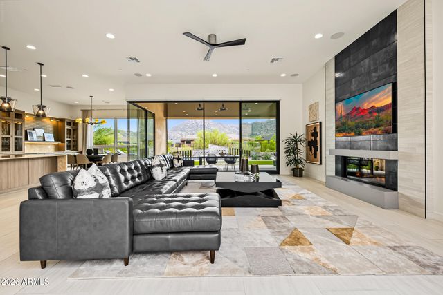 12815 E ROSEWOOD Drive, Scottsdale, AZ 85255