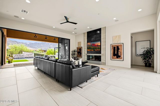 12815 E ROSEWOOD Drive, Scottsdale, AZ 85255