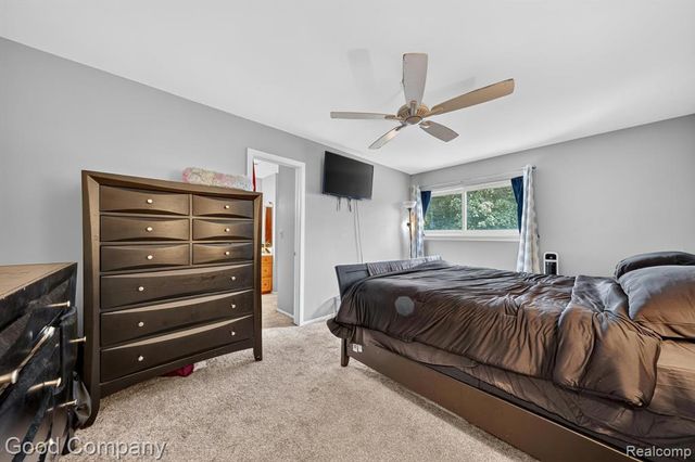 757 Kirts Boulevard, Troy, MI 48084