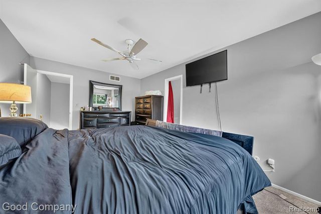 757 Kirts Boulevard, Troy, MI 48084