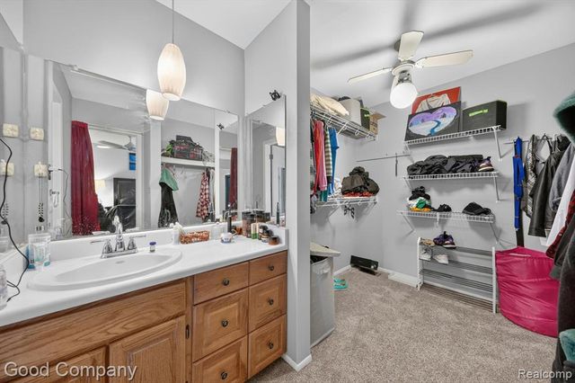 757 Kirts Boulevard, Troy, MI 48084