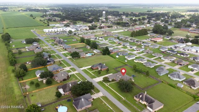 806 Belle Drive, Breaux Bridge, LA 70517