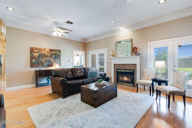 806 Belle Drive, Breaux Bridge, LA 70517