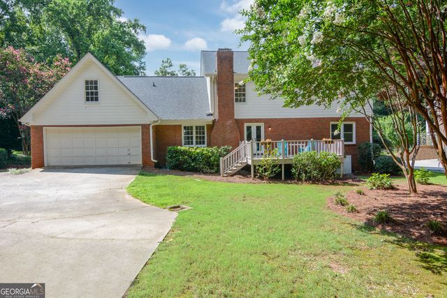 6095 Courtside Drive NW, Peachtree Corners, GA 30092