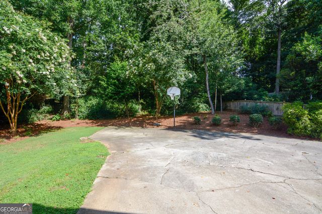 6095 Courtside Drive NW, Peachtree Corners, GA 30092