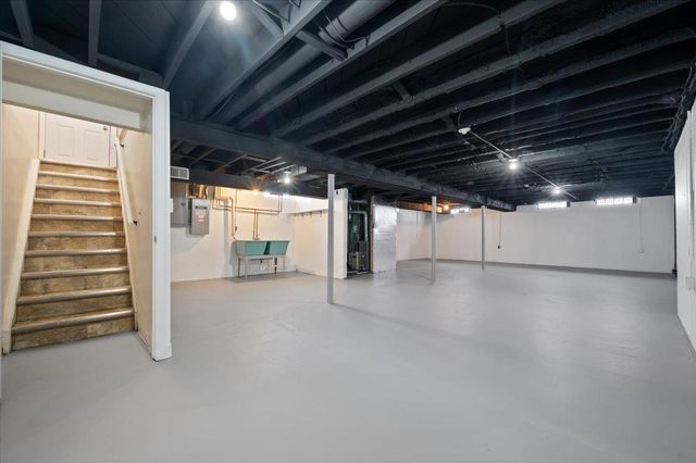 31036 Palomino Drive, Warren, MI 48093