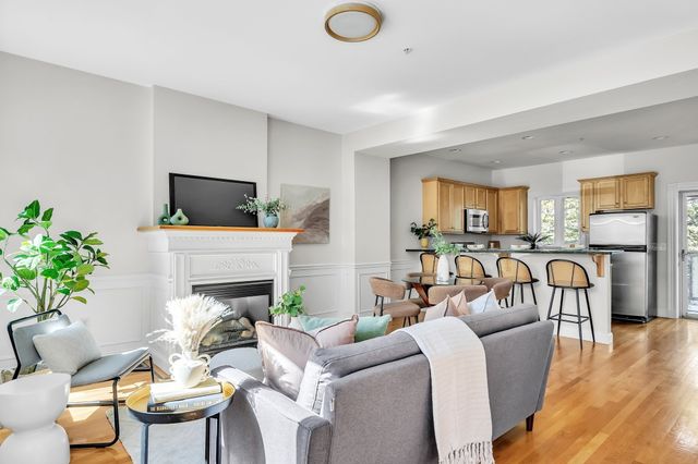 2 Wyatt Circle 2, Somerville, MA 02143