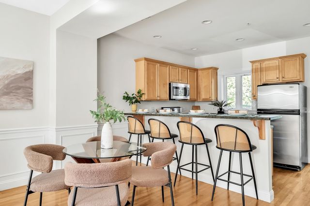 2 Wyatt Circle 2, Somerville, MA 02143