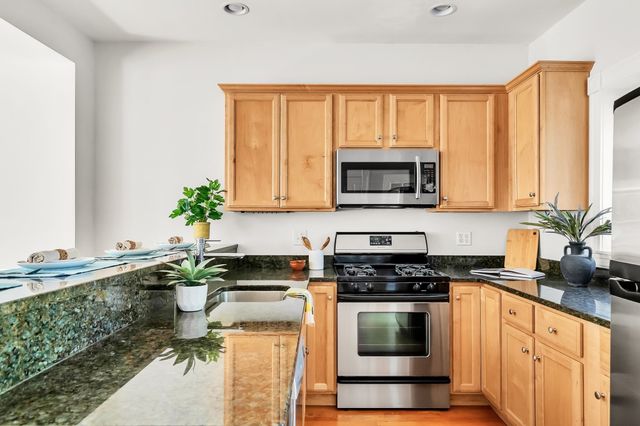 2 Wyatt Circle 2, Somerville, MA 02143