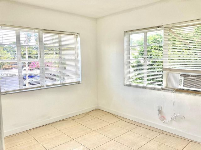 625 83rd St 44, Miami Beach, FL 33141