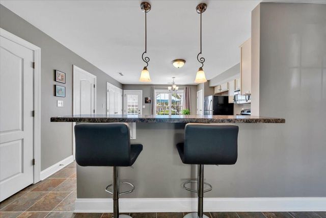 1086 Haymore DR, Moneta, VA 24121