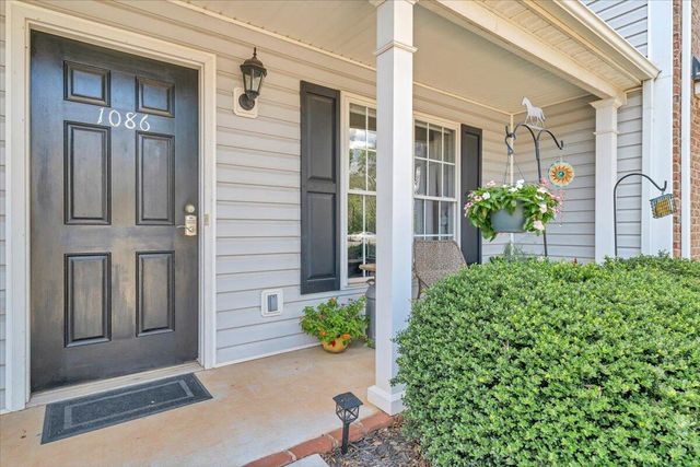 1086 Haymore DR, Moneta, VA 24121
