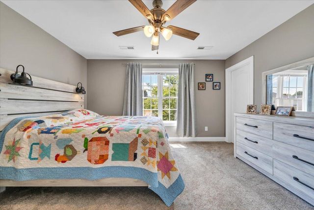 1086 Haymore DR, Moneta, VA 24121