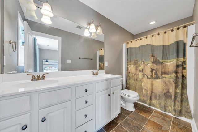1086 Haymore DR, Moneta, VA 24121