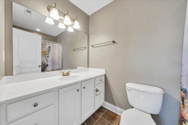 1086 Haymore DR, Moneta, VA 24121