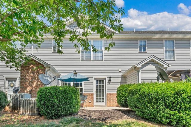 1086 Haymore DR, Moneta, VA 24121