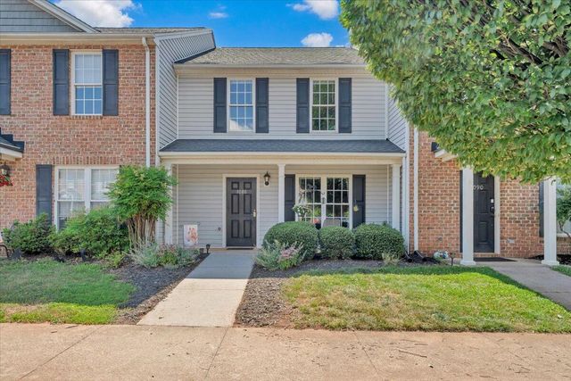 1086 Haymore DR, Moneta, VA 24121