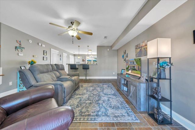 1086 Haymore DR, Moneta, VA 24121