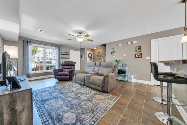1086 Haymore DR, Moneta, VA 24121