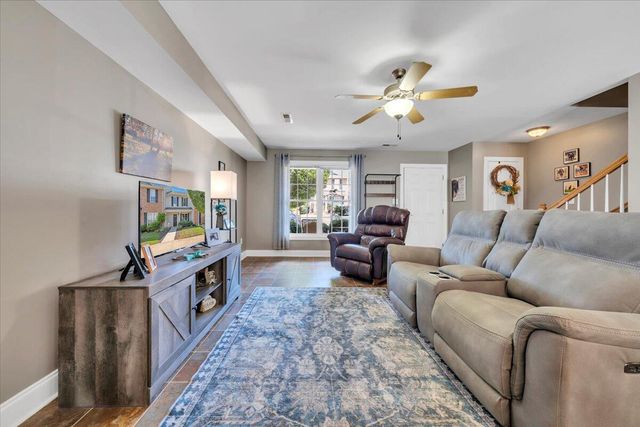 1086 Haymore DR, Moneta, VA 24121