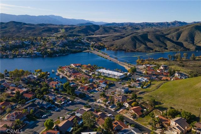 22671 San Joaquin Dr. East Drive E, Canyon Lake, CA 92587