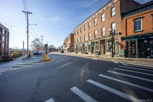 27 E MAIN 6, Beacon, NY 12508