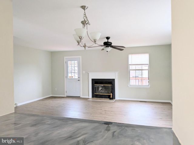 7580 THURSTON LN, Manassas, VA 20111