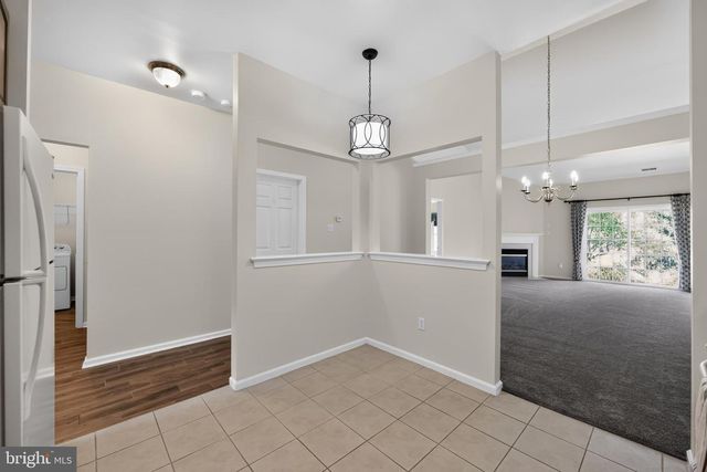18 DRESNER CIR, Upper Chichester, PA 19061