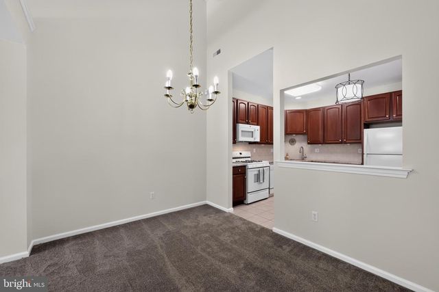 18 DRESNER CIR, Upper Chichester, PA 19061