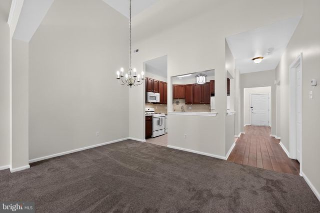 18 DRESNER CIR, Upper Chichester, PA 19061