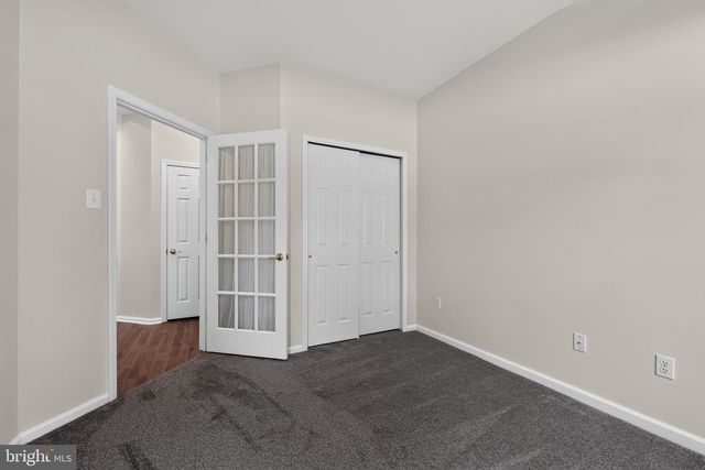 18 DRESNER CIR, Upper Chichester, PA 19061
