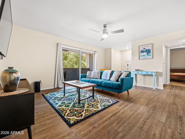 4608 W MARYLAND Avenue 202, Glendale, AZ 85301