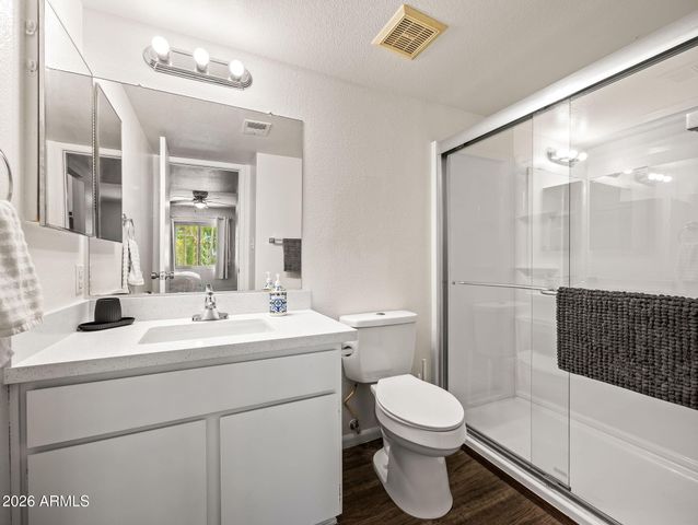 4608 W MARYLAND Avenue 202, Glendale, AZ 85301