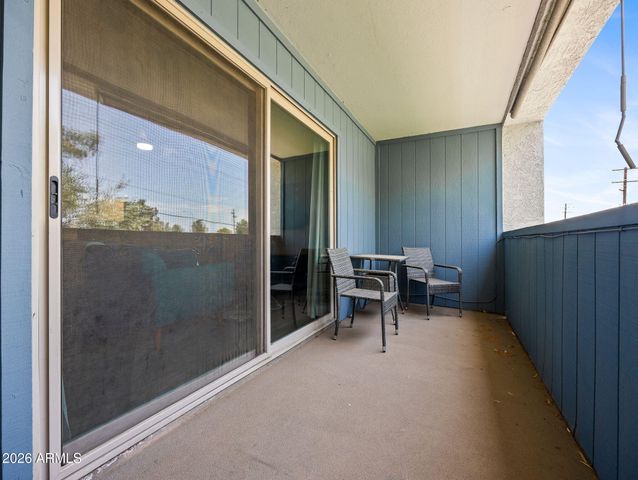 4608 W MARYLAND Avenue 202, Glendale, AZ 85301