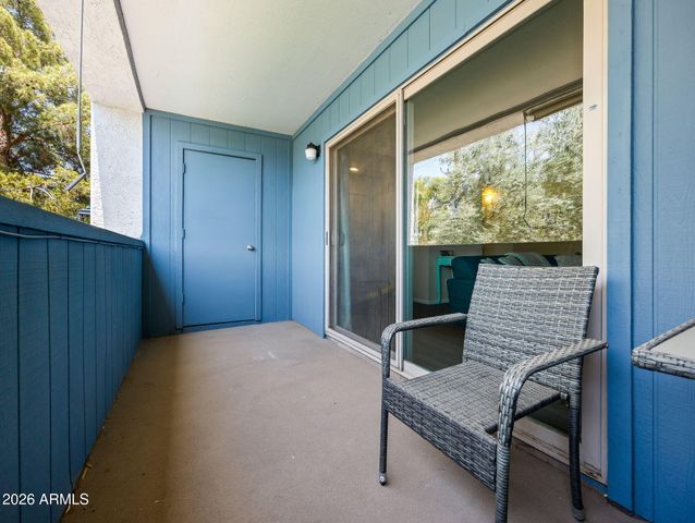 4608 W MARYLAND Avenue 202, Glendale, AZ 85301