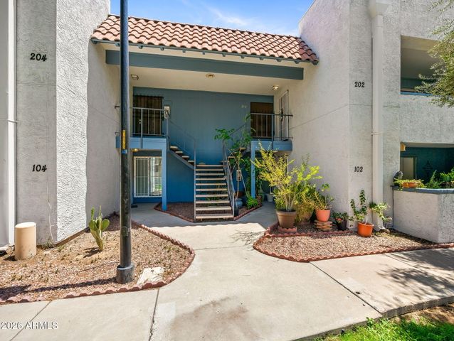 4608 W MARYLAND Avenue 202, Glendale, AZ 85301