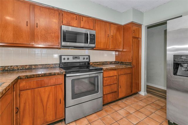 5410 NE 5TH STREET, Ocala, FL 34470