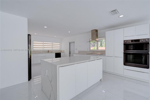 773 Woodcrest Road, Key Biscayne, FL 33149