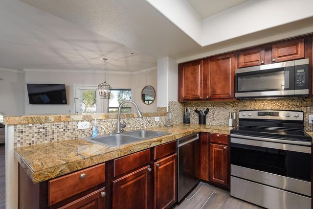 15095 N Thompson Peak Parkway 2114, Scottsdale, AZ 85260