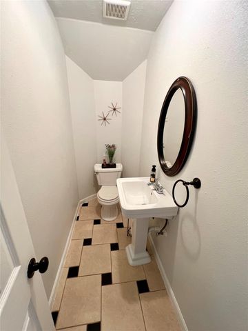 39425 Donigan Road, Brookshire, TX 77423