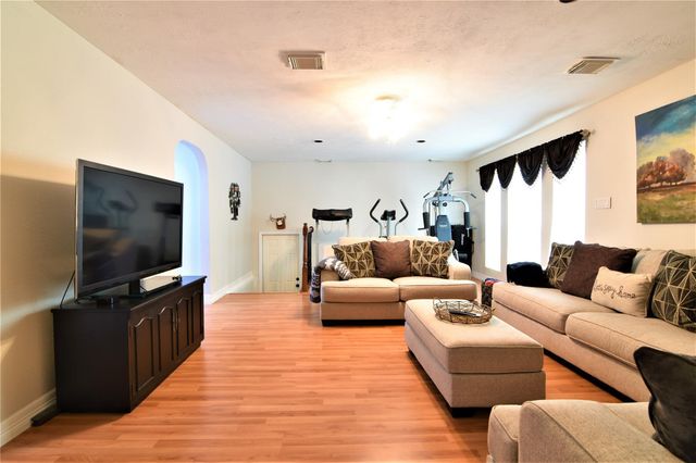 39425 Donigan Road, Brookshire, TX 77423