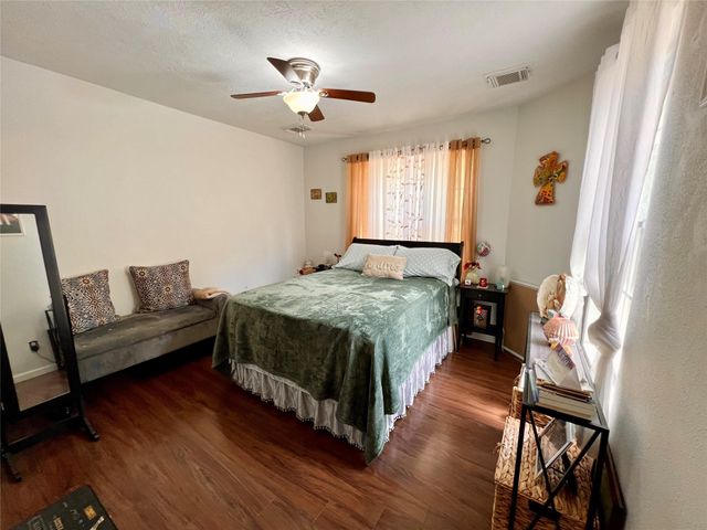 39425 Donigan Road, Brookshire, TX 77423