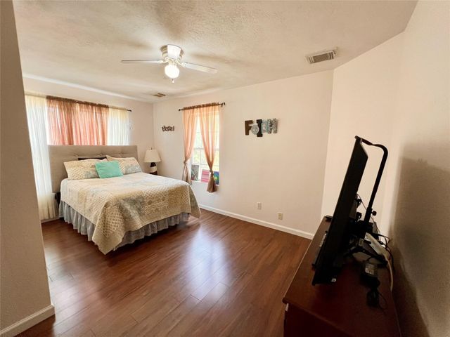 39425 Donigan Road, Brookshire, TX 77423