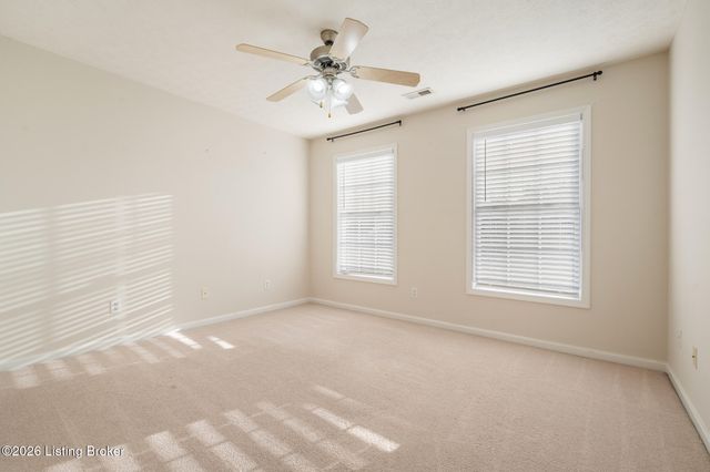 121 Alpine Dr, Vine Grove, KY 40175