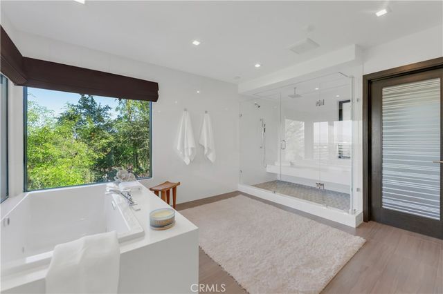 4032 Rogen Drive, Encino, CA 91436