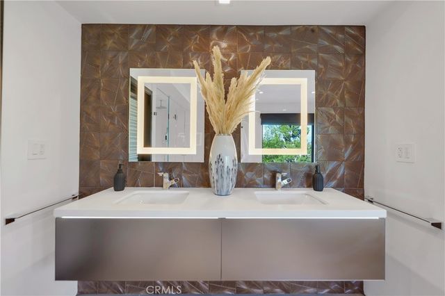 4032 Rogen Drive, Encino, CA 91436